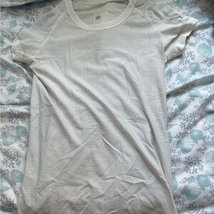 Lululemon white swiftly